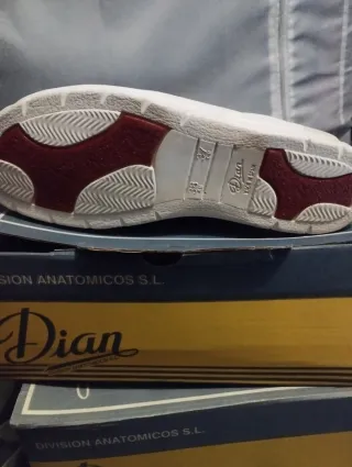 Zuecos Dian Anatómicos Talla 38 Blancos