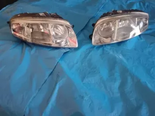 Pareja de Faros Alfa Romeo GT