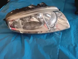 Pareja de Faros Alfa Romeo GT