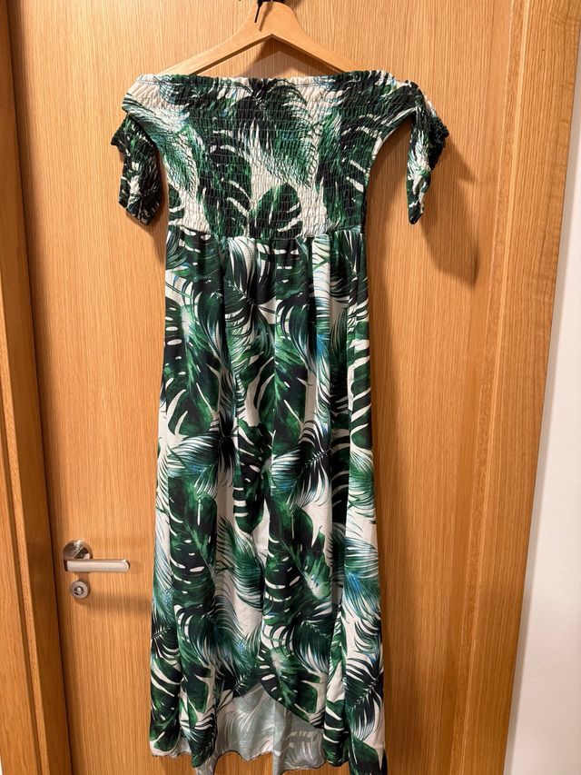 Vestido largo estampado hojas tropicales