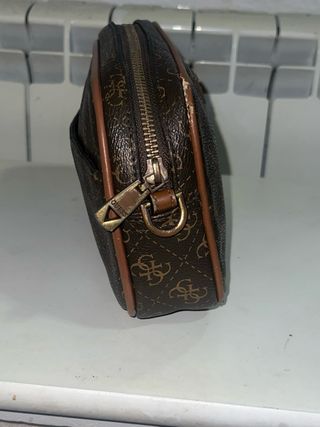 Riñonera Guess Marrón y Dorada