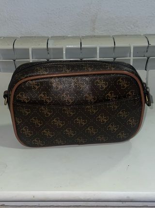 Riñonera Guess Marrón y Dorada