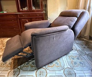 Poltrona elevabile e reclinabile motorizzata