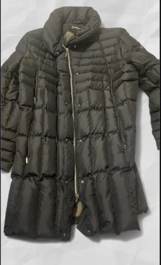 Piumino nero trapuntato