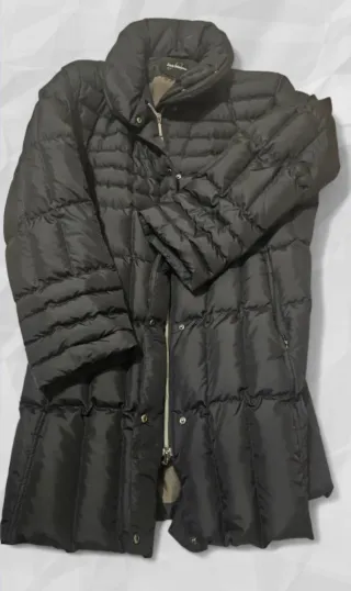 Piumino nero trapuntato