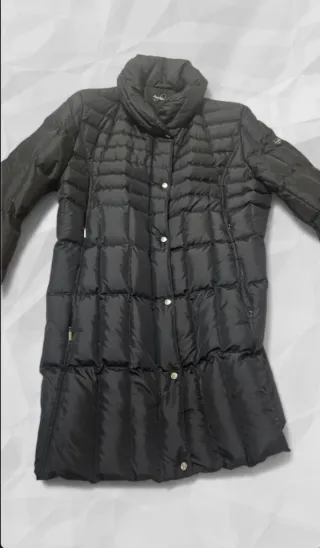 Piumino nero trapuntato