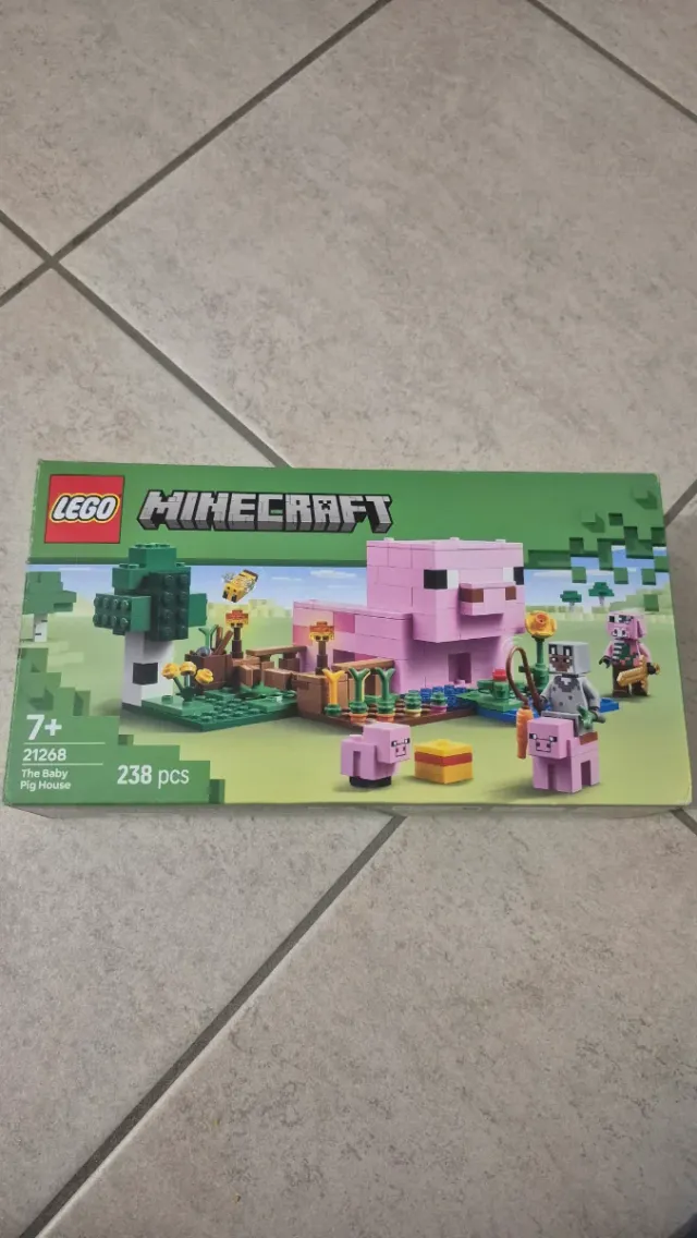 LEGO Minecraft 21268 La Casa del Bebé Cerdo