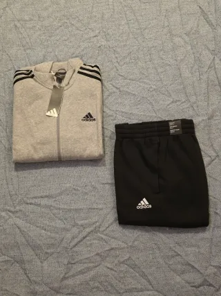 Conjunto deportivo Adidas gris y negro