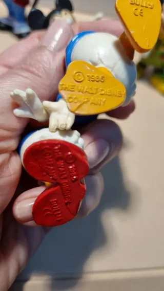 Figuras Bully de Mickey, Pluto, Donald y Daisy .