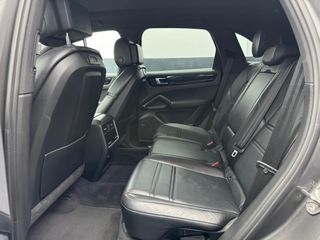 Porsche Cayenne 2020