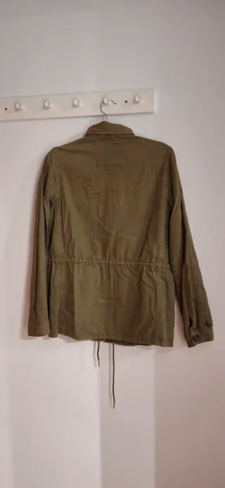 Chaqueta militar verde chica Talla S.