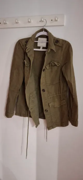 Chaqueta militar verde chica Talla S.