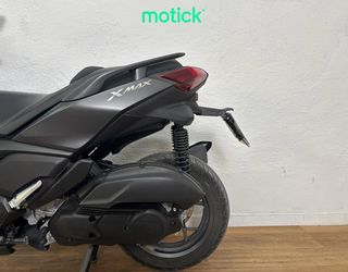 YAMAHA XMAX 125