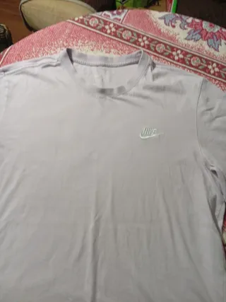 Camiseta Nike Morada Clara Hombre