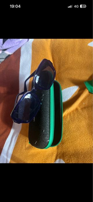 Occhiali da sole Benetton blu