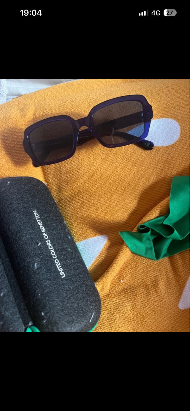 Occhiali da sole Benetton blu