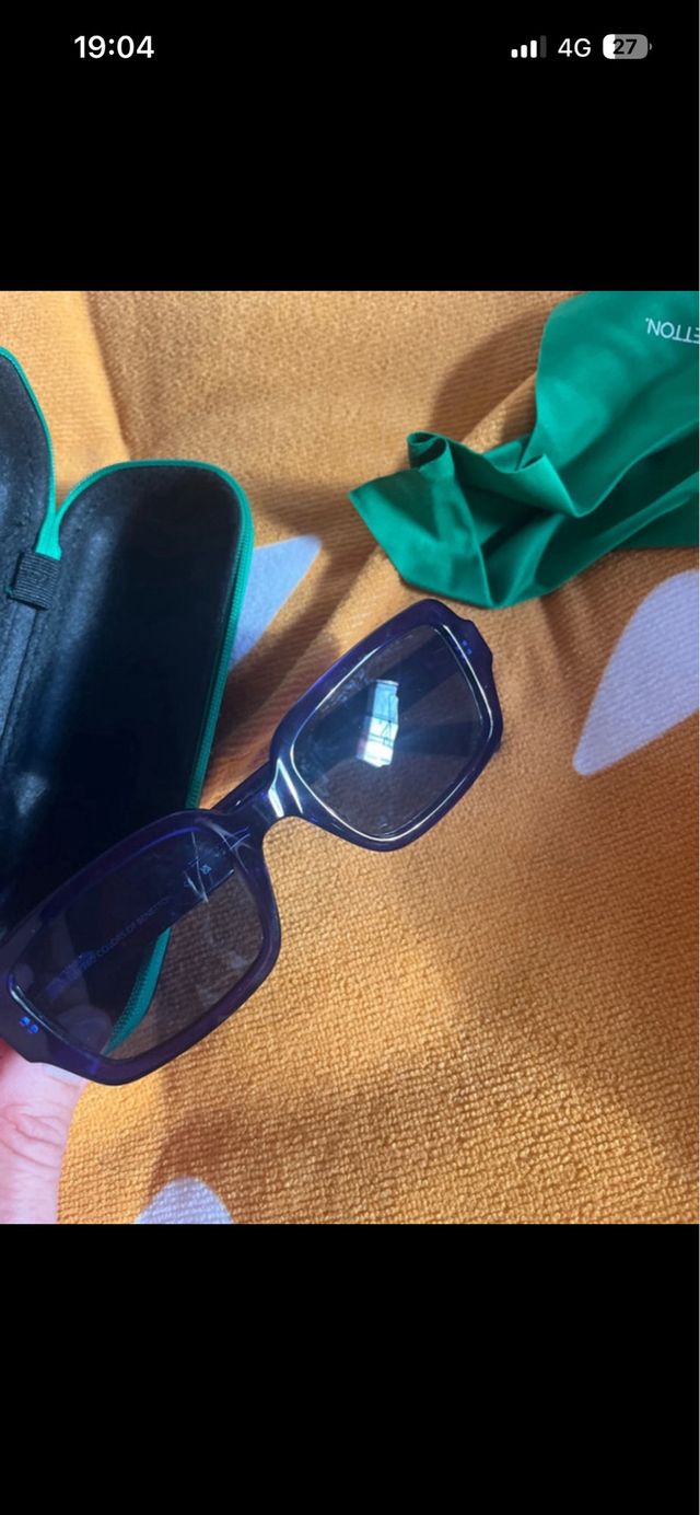 Occhiali da sole Benetton blu