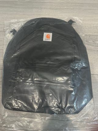 Mochila negra carhartt sin usar con etiqueta