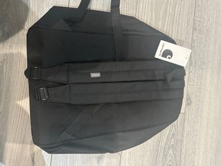 Mochila negra carhartt sin usar con etiqueta