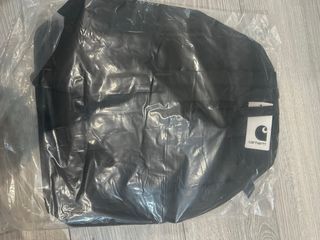Mochila negra carhartt sin usar con etiqueta