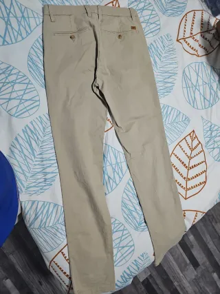 Pantalón chino de Sfera