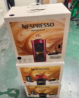 Cafetera Nespresso Vertuo Plus Nueva