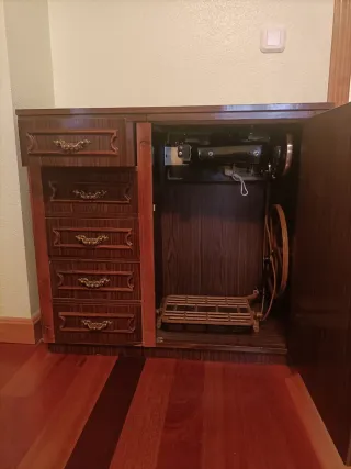 Máquina de coser Wertheim