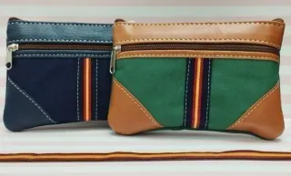 NOVEDAD. MONEDERO LONA Y PIEL BANDERA + REGALO PUL
