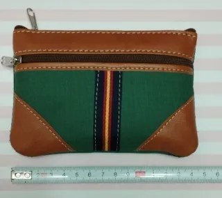 NOVEDAD. MONEDERO LONA Y PIEL BANDERA + REGALO PUL