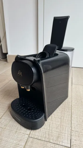 Cafetera Philips L'OR Barista Negra