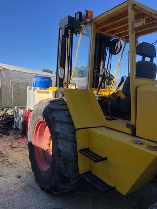 Carretilla elevadora todoterreno Sanderson