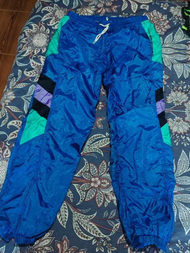 Pantalón chándal vintage azul y morado