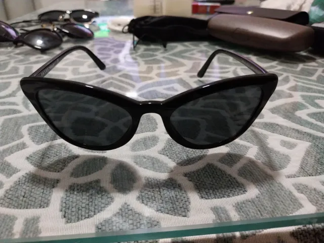 Gafas de sol Prada Cat Eye Negras