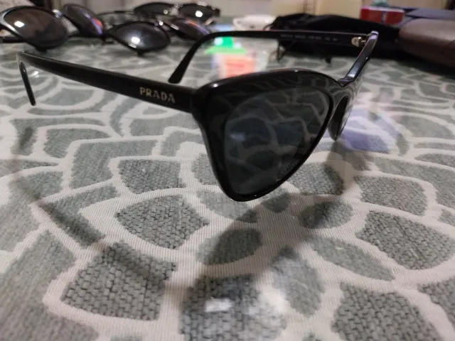Gafas de sol Prada Cat Eye Negras
