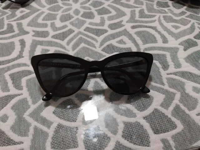 Gafas de sol Prada Cat Eye Negras