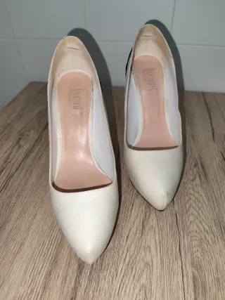 Zapatos de tacón con encaje