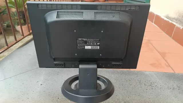 Monitor LCD Hanns 19 pollici