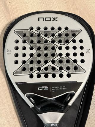Pala Pádel Nox AT10 Genius 18K