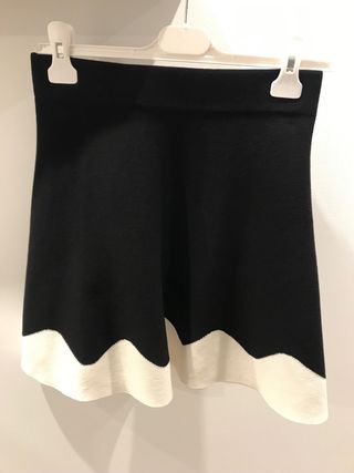 Falda Zara Talla S Negra y Blanca