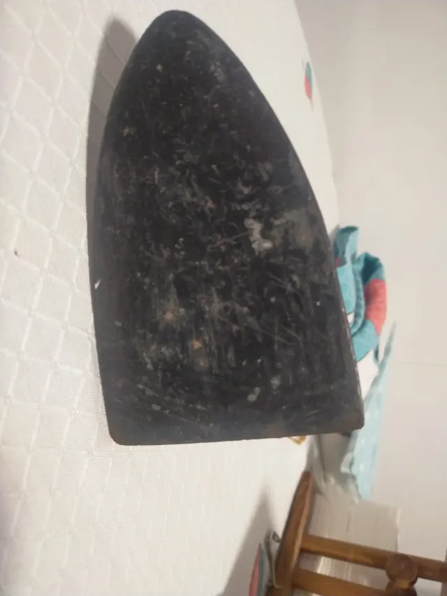 Plancha antigua de hierro