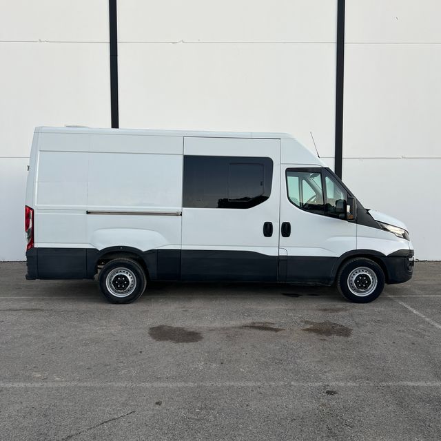 IVECO DAILY CAMPER A EXTRENAR