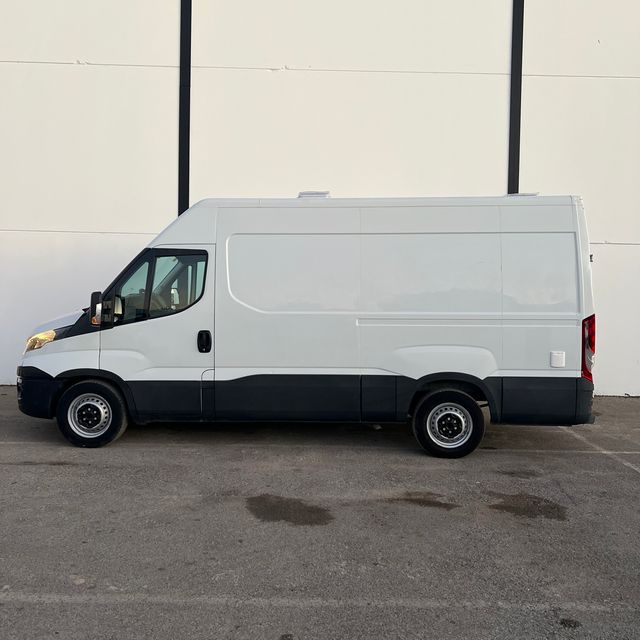 IVECO DAILY CAMPER A EXTRENAR