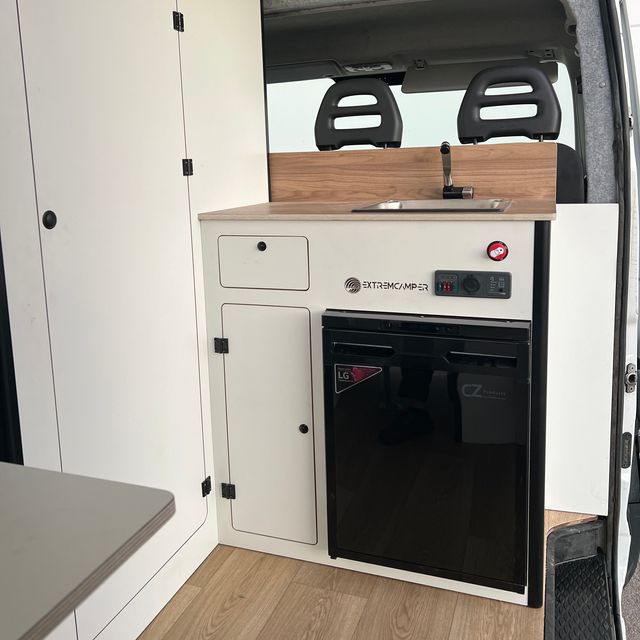 IVECO DAILY CAMPER A EXTRENAR