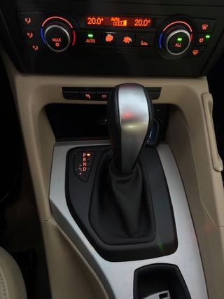 BMW X1 18D AUTOMATICO