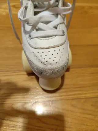 Patines 4 ruedas talla 31