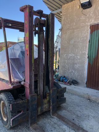 Carretilla elevadora todo terreno doble rueda