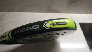 Pala de pádel HEAD Antishock con funda