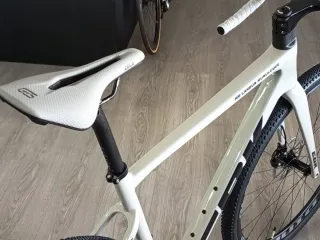 Bicicleta Gravel Carbono CBK