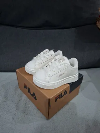 Zapatillas Fila Bebé Blancas