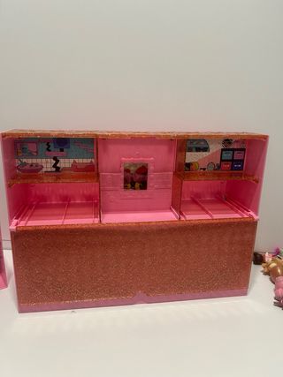 Casa/Expositor Muñecas LOL